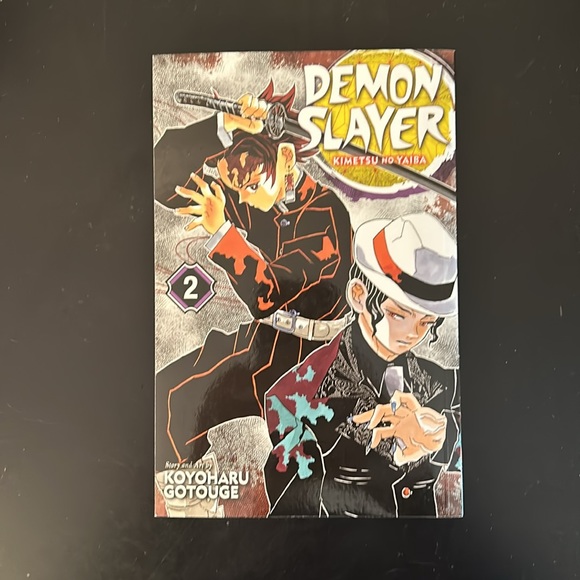 Demon slayer volume 1-3 pack - Picture 3 of 5